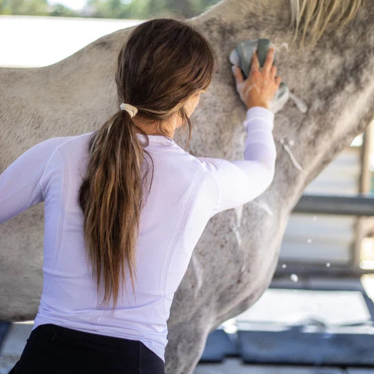 THE FIT EQ - Long Sleeve Seamless Schooling Top - White