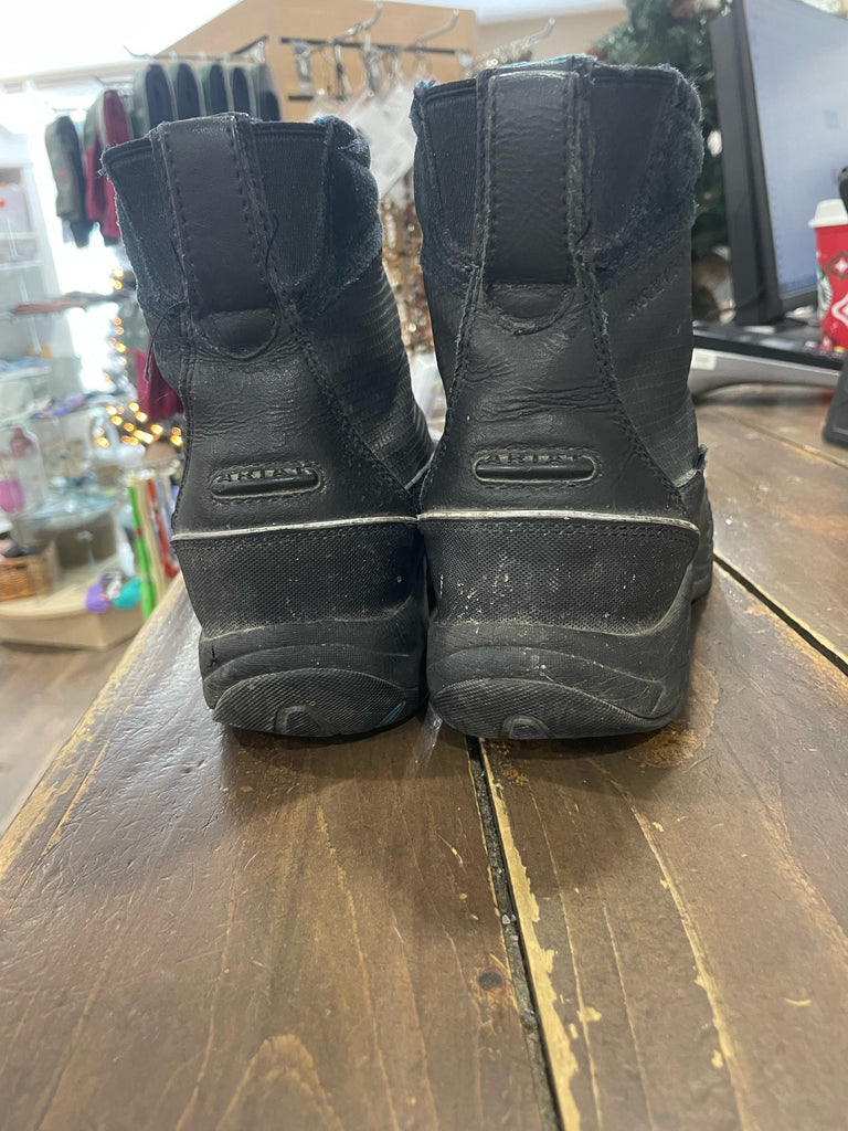 CONSIGNMENT: Ariat Winter paddock boots