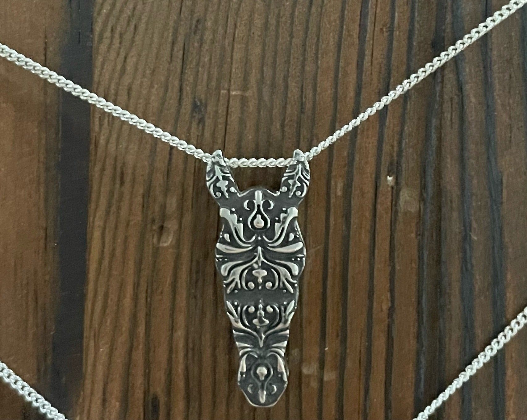 Palomino Jewellery - Damask Horse Portrait Pendant - The Tack Shoppe