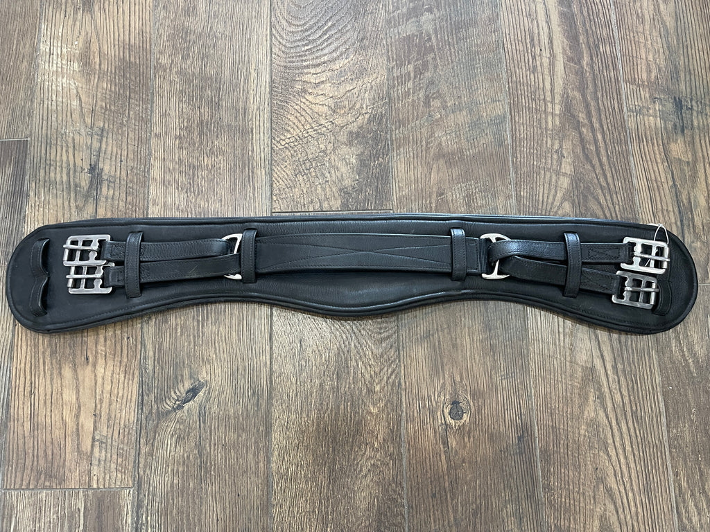Consignment : Black Dressage Girth size 28